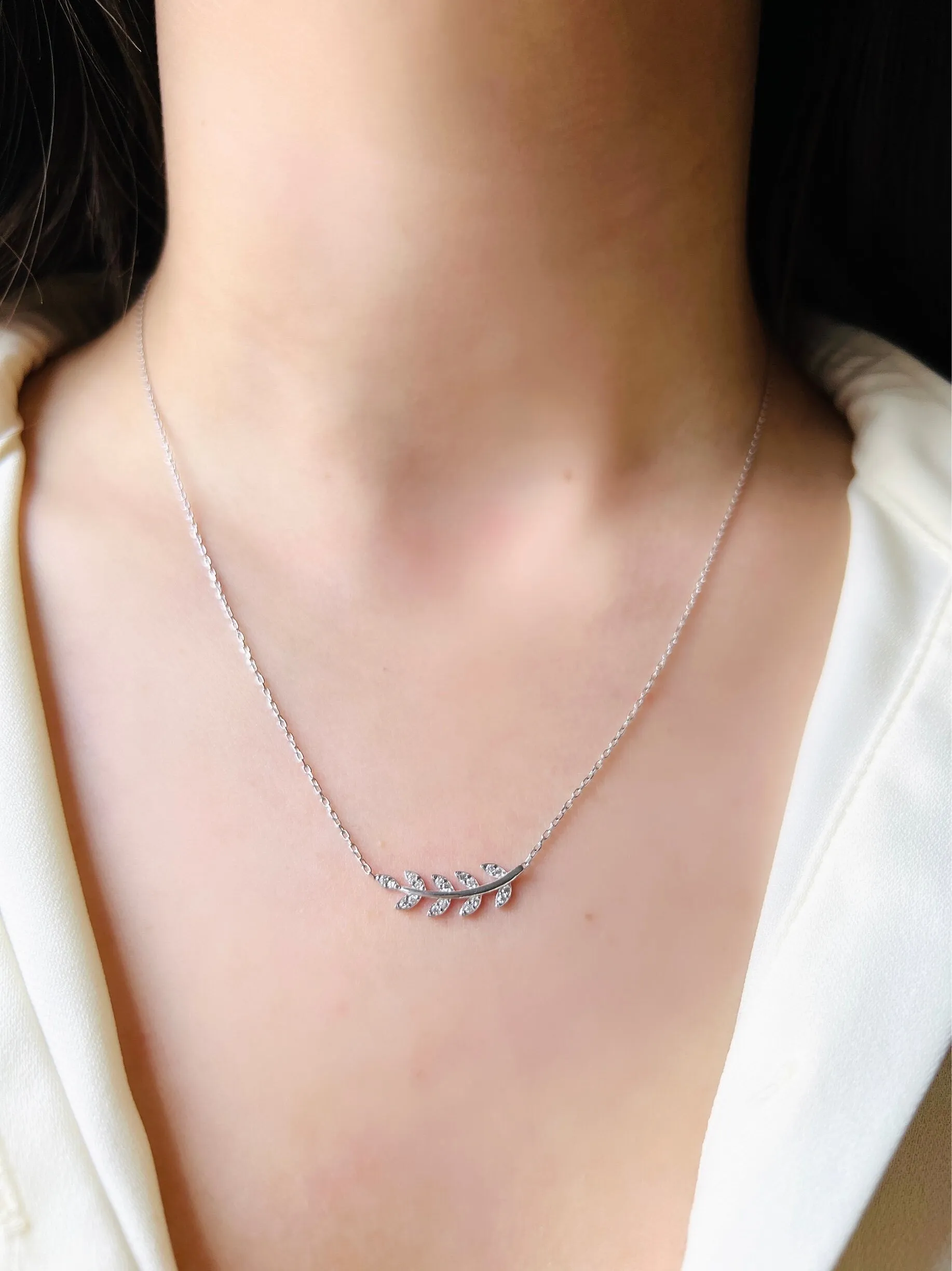 Silver CZ Olive Branch Necklace| Minimalist Floral Necklace| Pave Olive Leaf Pendant| Ancient Greek Jewelry | Diamond Leaf Pendant in Silver