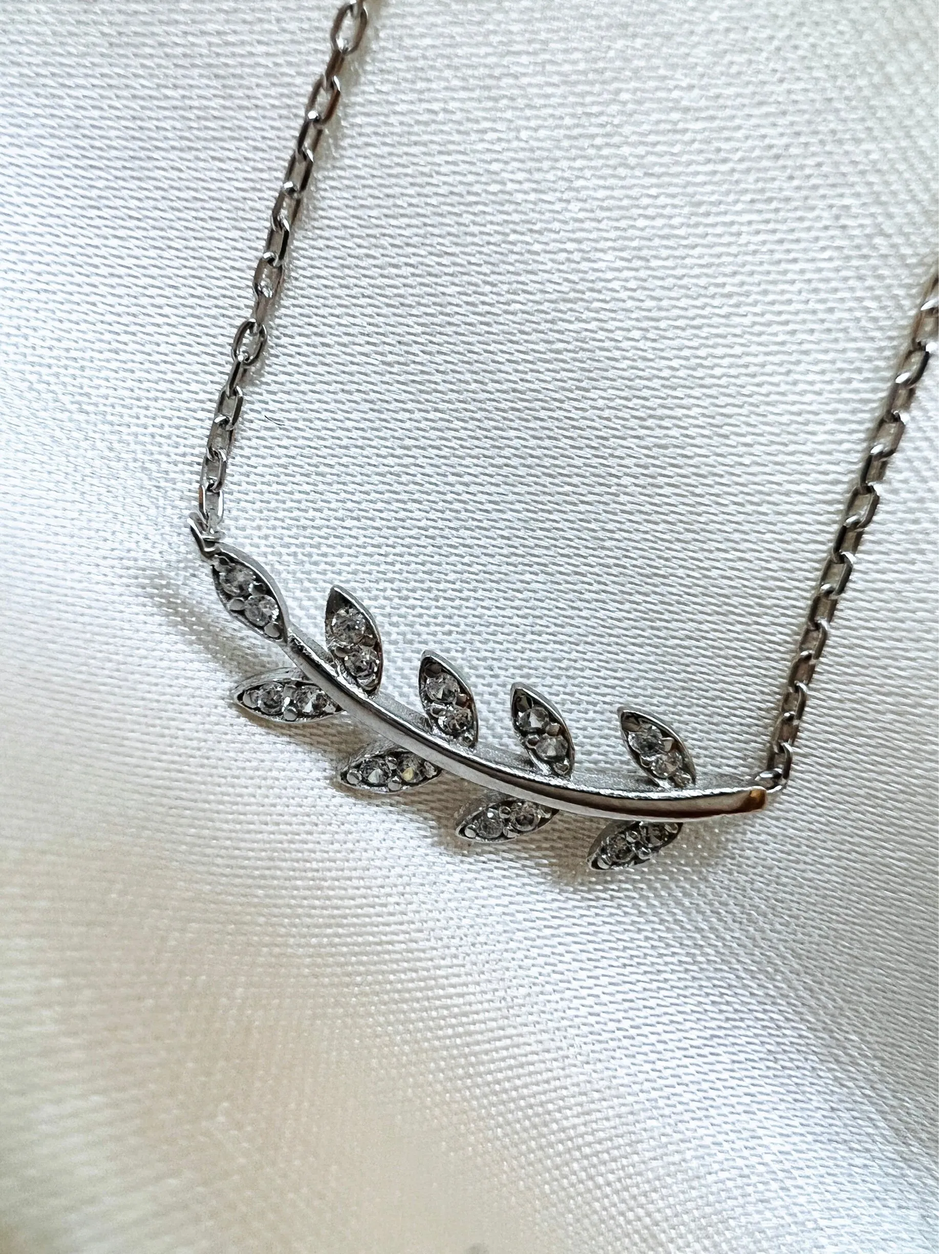 Silver CZ Olive Branch Necklace| Minimalist Floral Necklace| Pave Olive Leaf Pendant| Ancient Greek Jewelry | Diamond Leaf Pendant in Silver